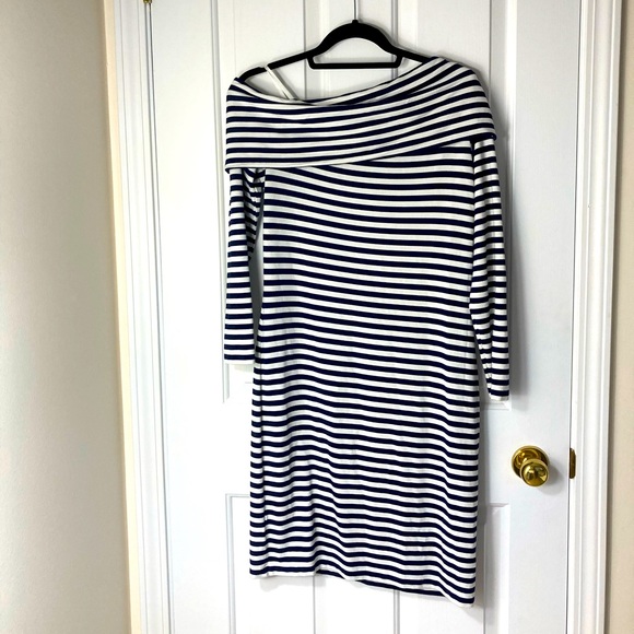 ☀️HOST PICK☀️Club Monaco Striped Off the Shoulder Dress - Picture 4 of 6